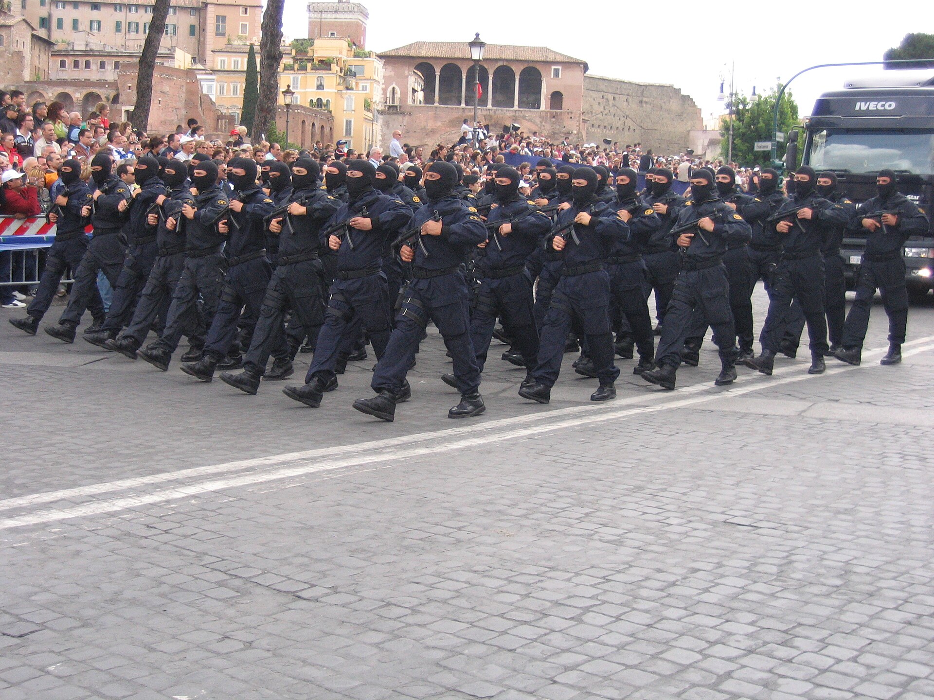 GIS (Carabinieri) 1